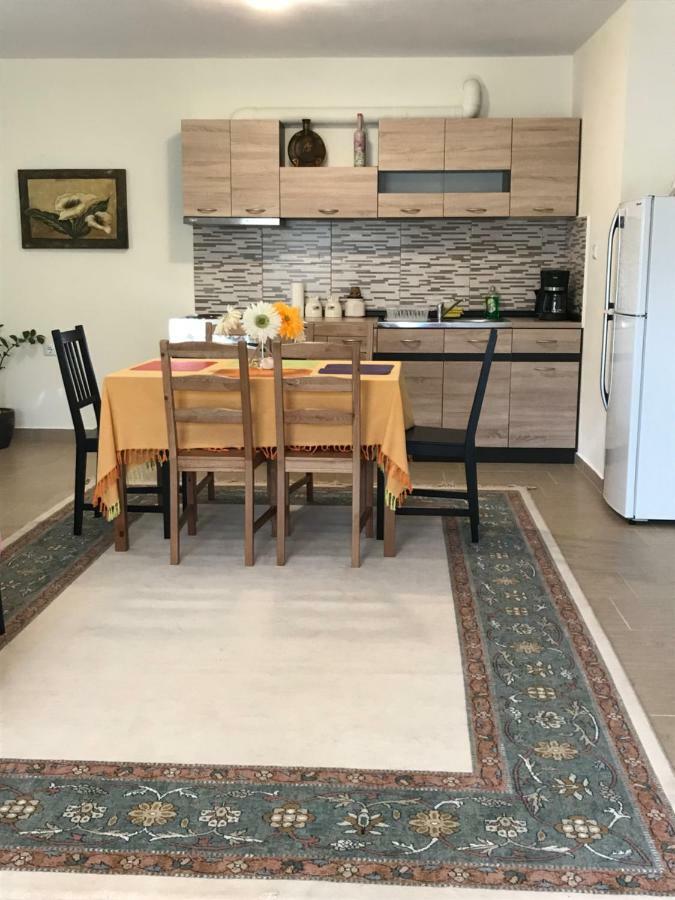 Armonia Apartment *